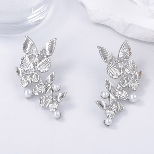 Stunning Pearl Earring for Daily Wear