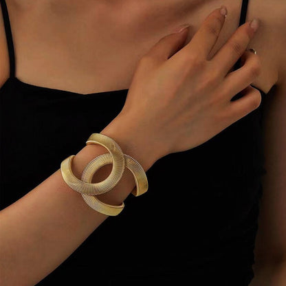 Classic Bracelet with Timeless Appeal