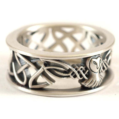 Classic Ring with Timeless Appeal