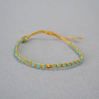 Classic Gold Bracelet with Timeless Appeal