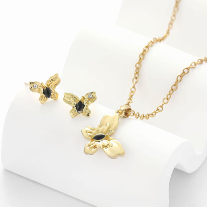 Beautiful Gold Necklace with Unique Style