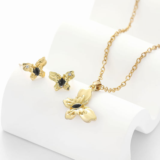 Beautiful Gold Necklace with Unique Style
