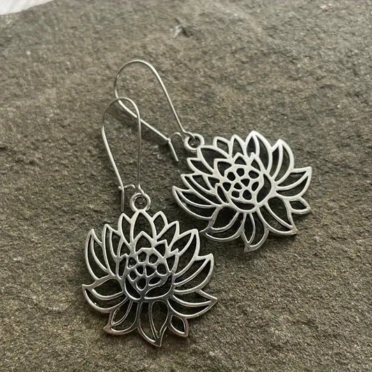 Charming Earring for Any Occasion