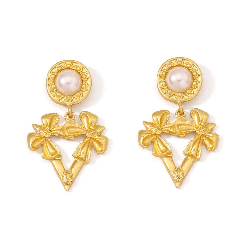 Romantic Pearl Earring for Special Moments