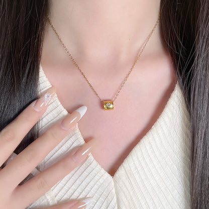 Charming Piece for Any Occasion