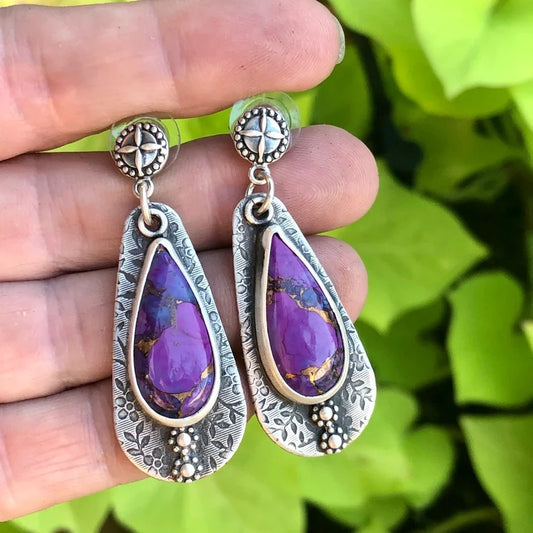 Charming Earring for Any Occasion