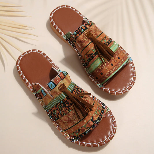Chic Orthopedic Sandals with Unique Design