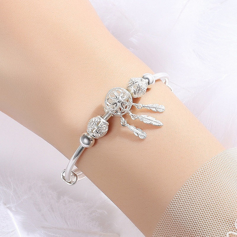 Classic Silver Bracelet with Timeless Appeal