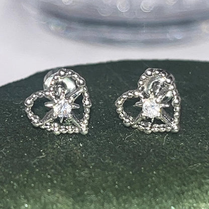 Charming Earring for Any Occasion