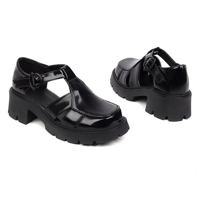 Graceful Orthopedic Sandals for Modern Look