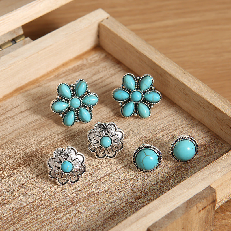 Beautiful Set with Unique Style