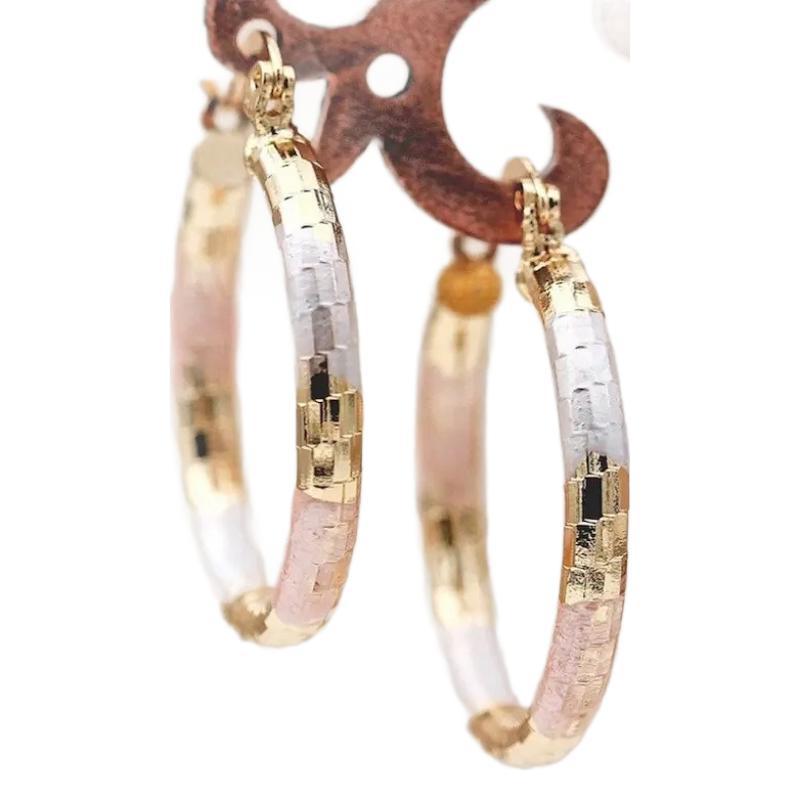 Classic Earring with Timeless Appeal