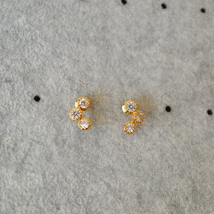 Romantic Silver Earring for Special Moments
