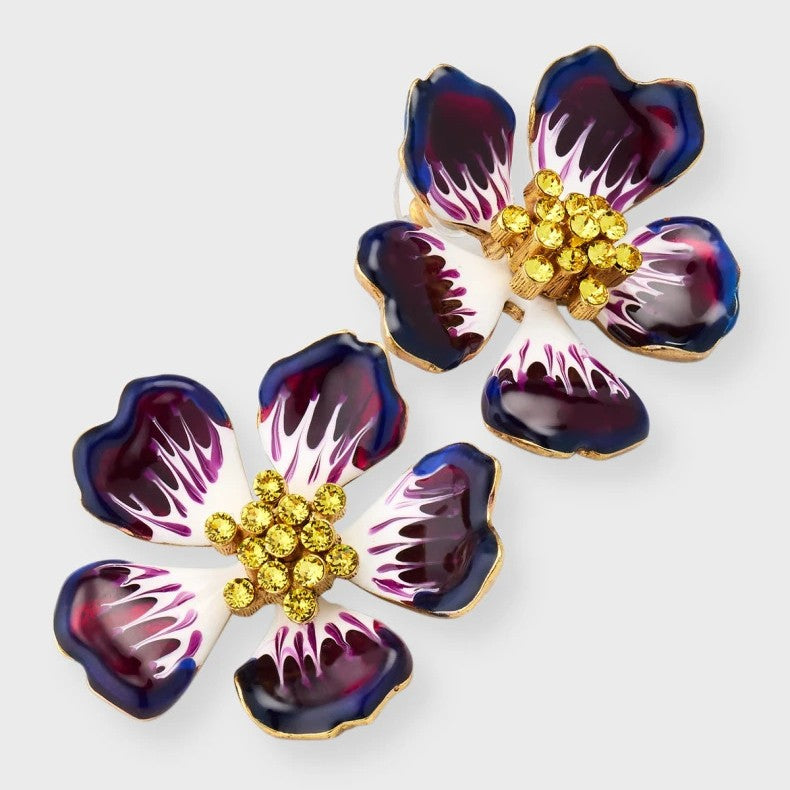 Classic Earring with Timeless Appeal