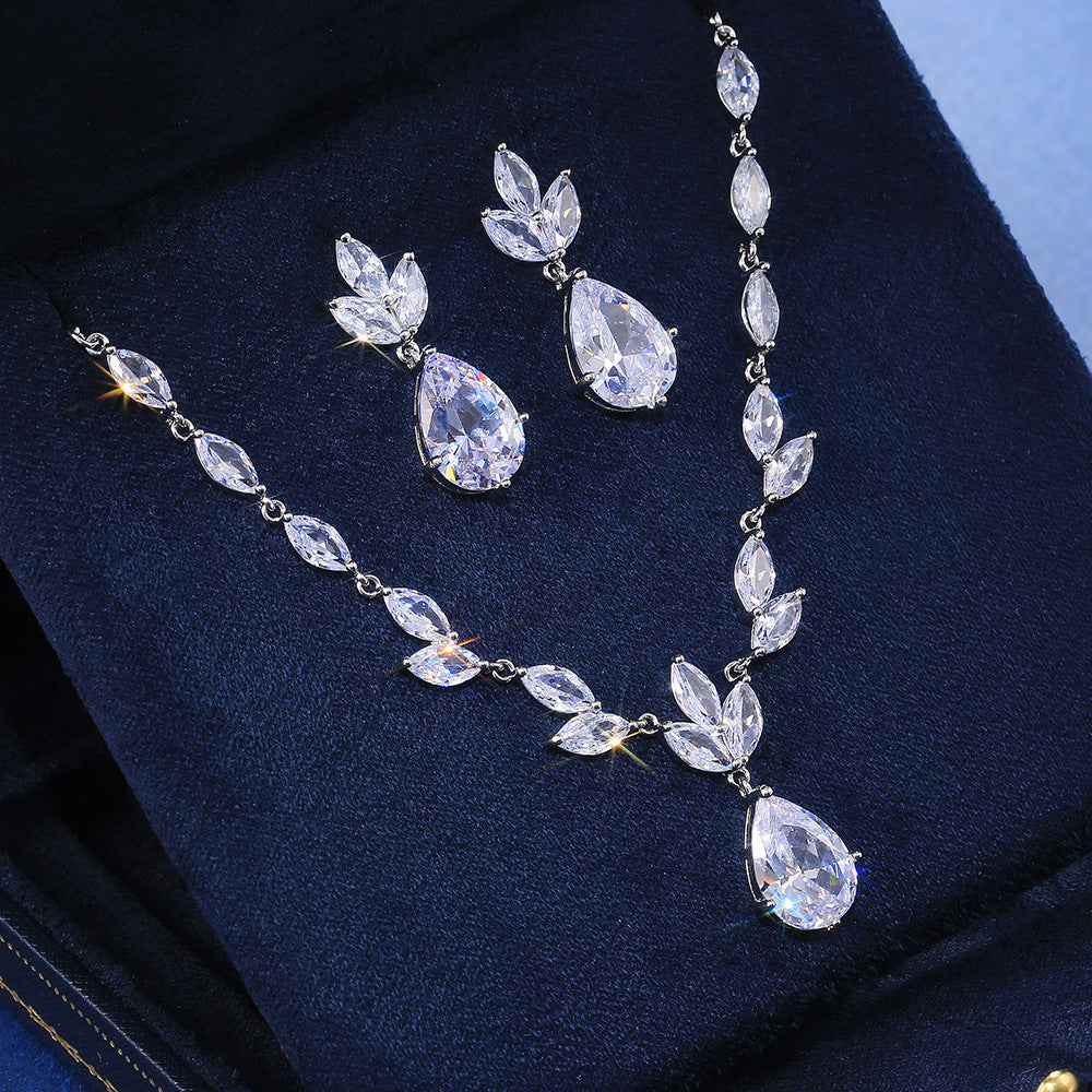 Charming Piece for Any Occasion