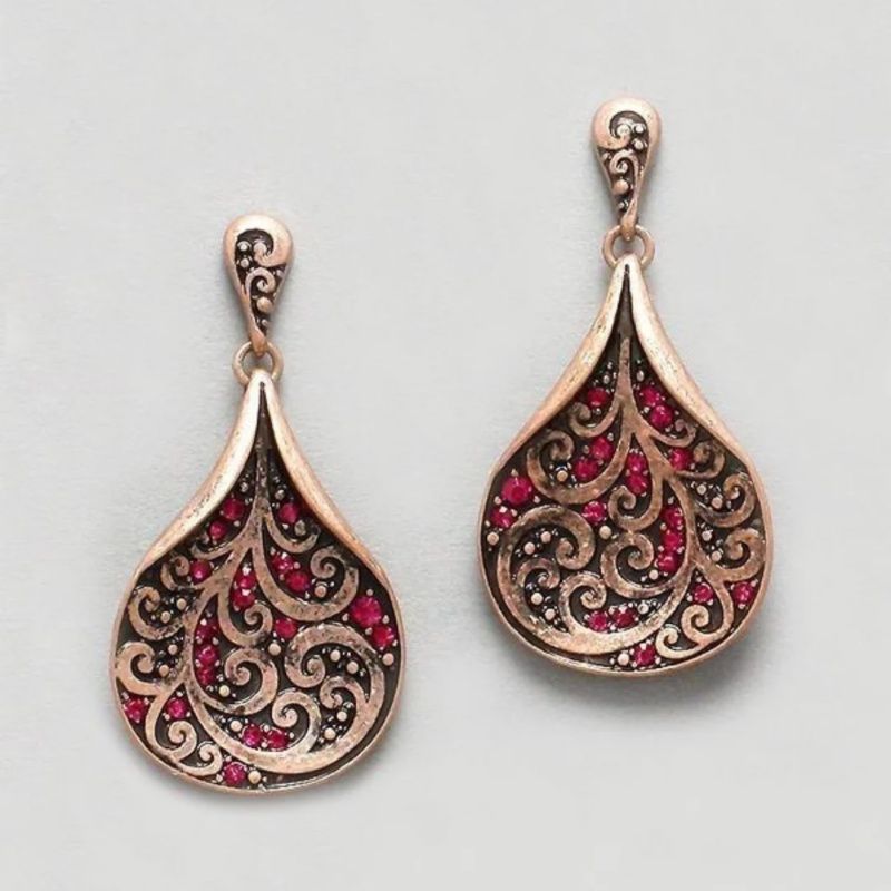 Romantic Earring for Special Moments
