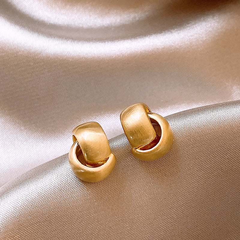 Elegant Earring for Every Occasion