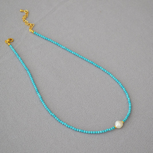 Beautiful Pearl Necklace with Unique Style