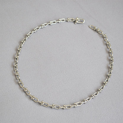 Classic Gold Necklace with Timeless Appeal