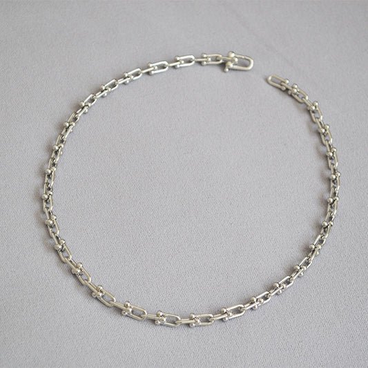 Classic Gold Necklace with Timeless Appeal
