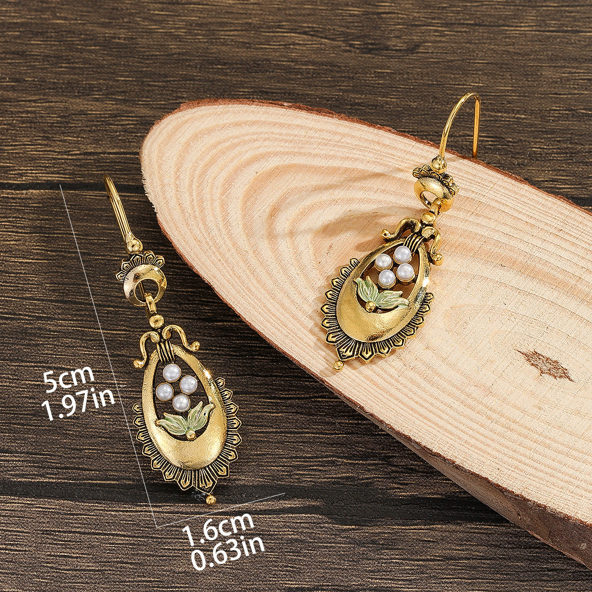 Classic Pearl Earring with Timeless Appeal