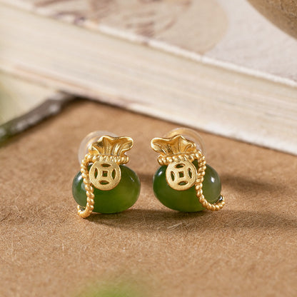 Romantic Gold Earring for Special Moments