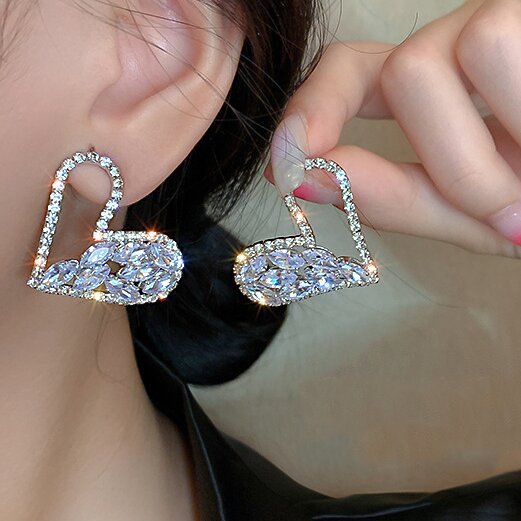 Elegant Earring for Every Occasion
