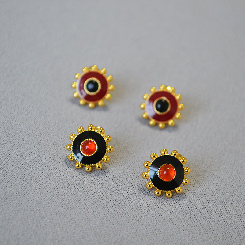 Beautiful Gold Earring with Unique Style