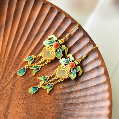Classic Silver Earring with Timeless Appeal