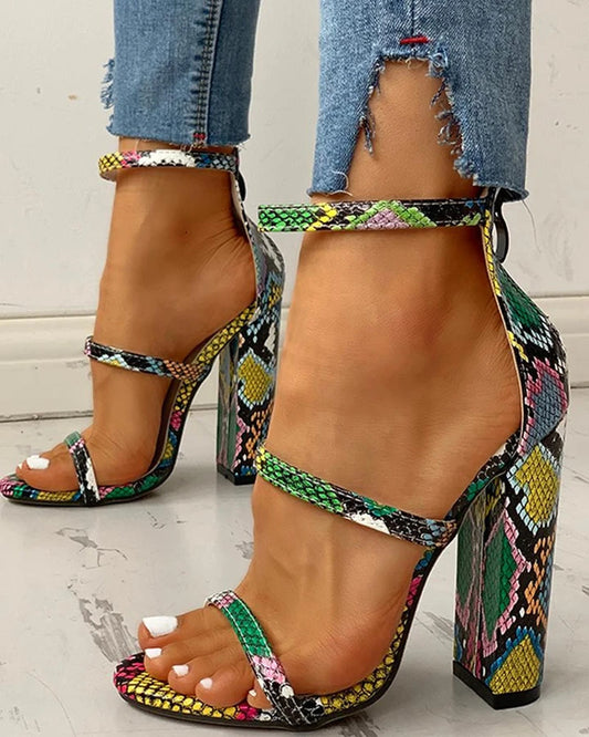 Chic Orthopedic Sandals with Unique Design