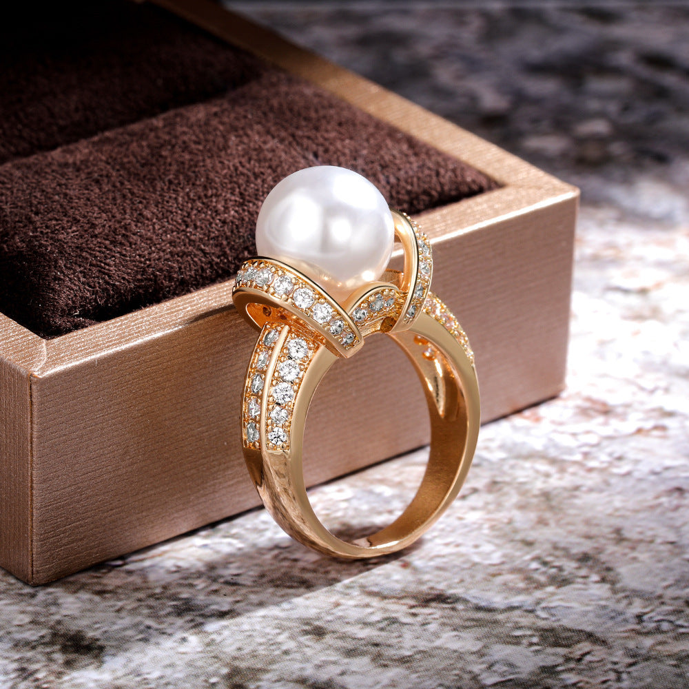 Charming Gold Ring for Any Occasion