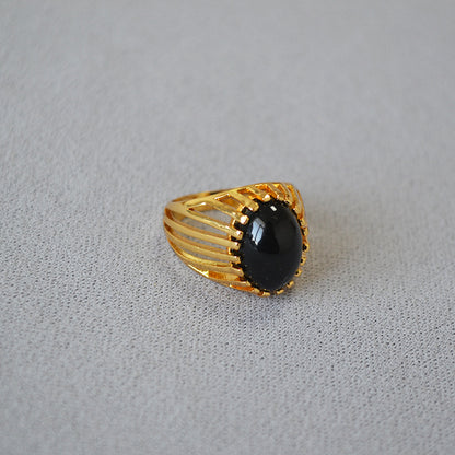 Charming Gold Ring for Any Occasion