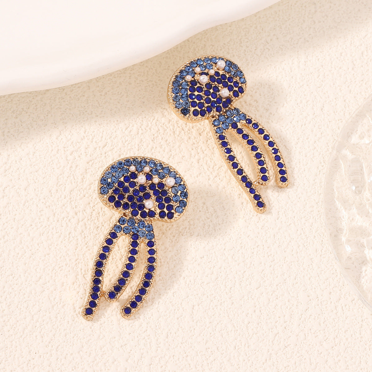 Charming Pearl Earring for Any Occasion