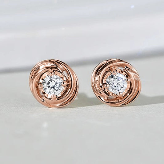 Charming Earring for Any Occasion