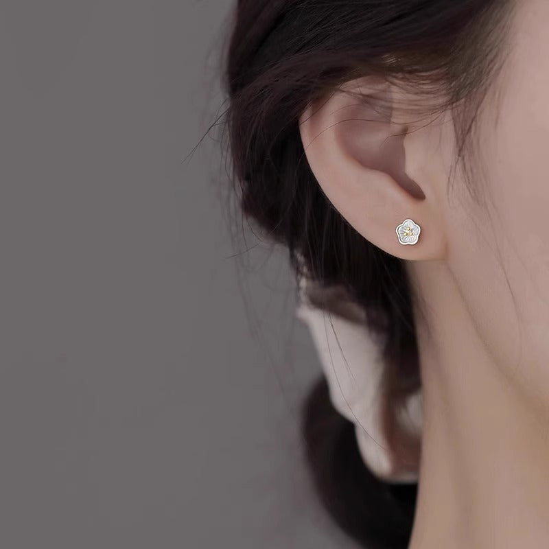 Vintage Handmade Earring