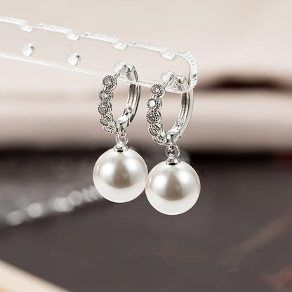 Stunning Pearl Earring for Daily Wear