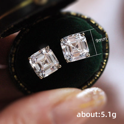 Classic Earring with Timeless Appeal