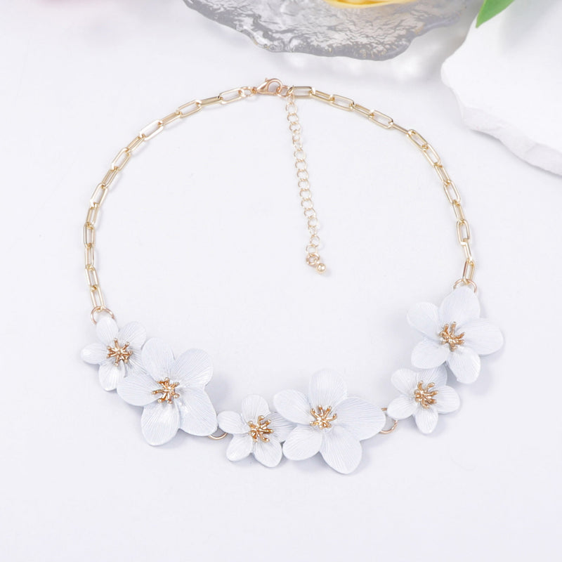 Classic Chain with Timeless Appeal