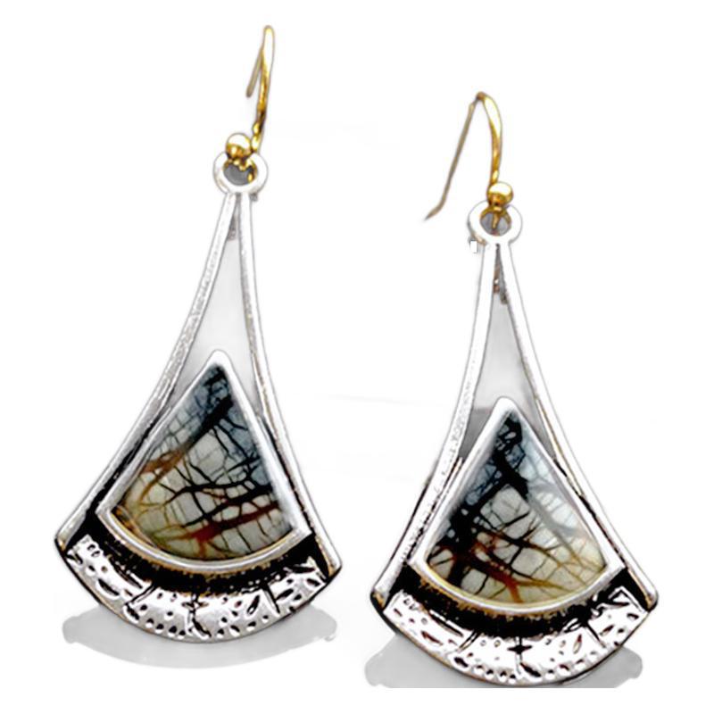 Classic Earring with Timeless Appeal