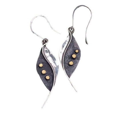 Charming Gold Earring for Any Occasion