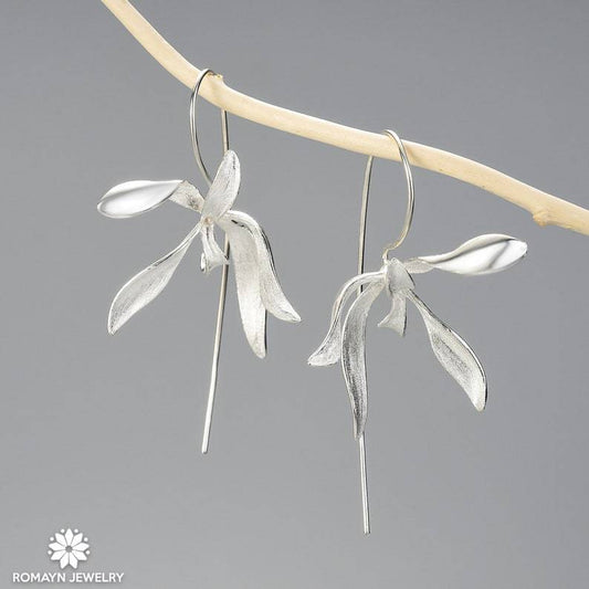 Charming Earring for Any Occasion