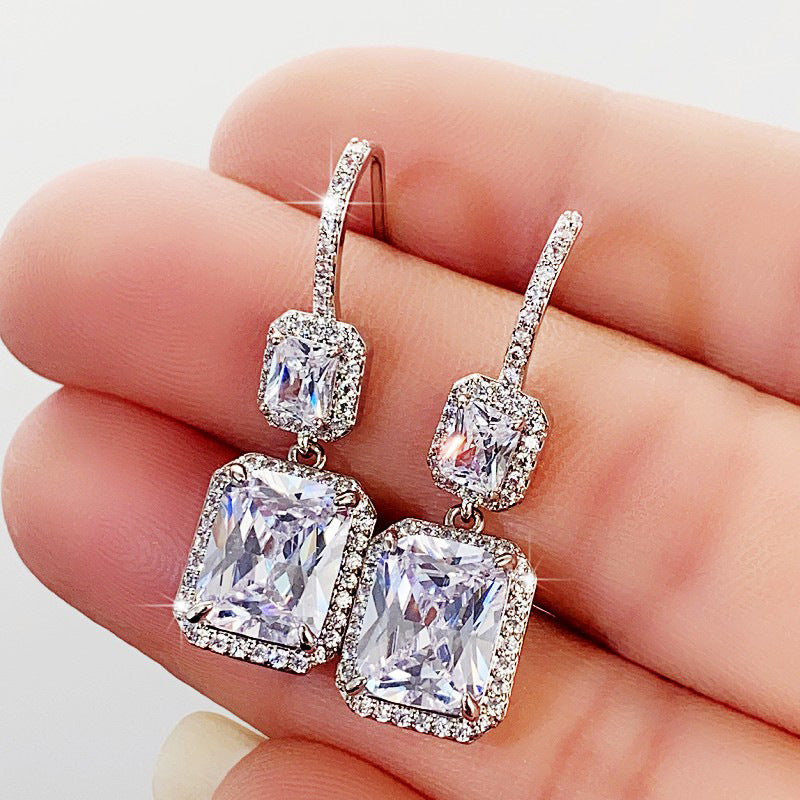 Beautiful Earring with Unique Style