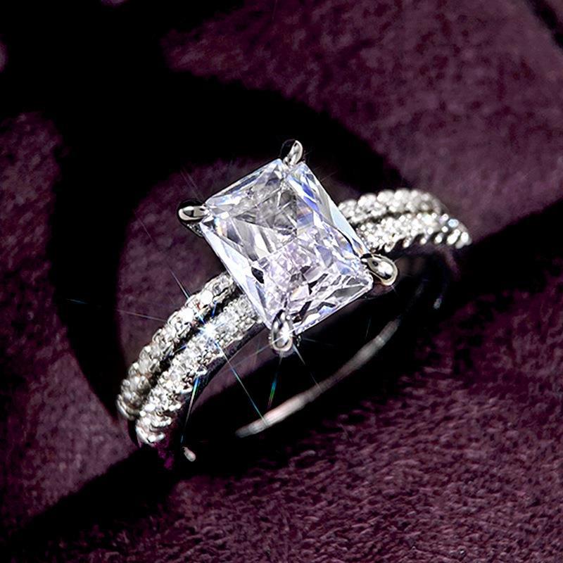 Stunning Ring for Daily Wear