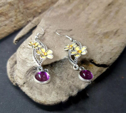 Beautiful Silver Earring with Unique Style