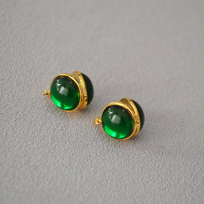 Charming Gold Earring for Any Occasion