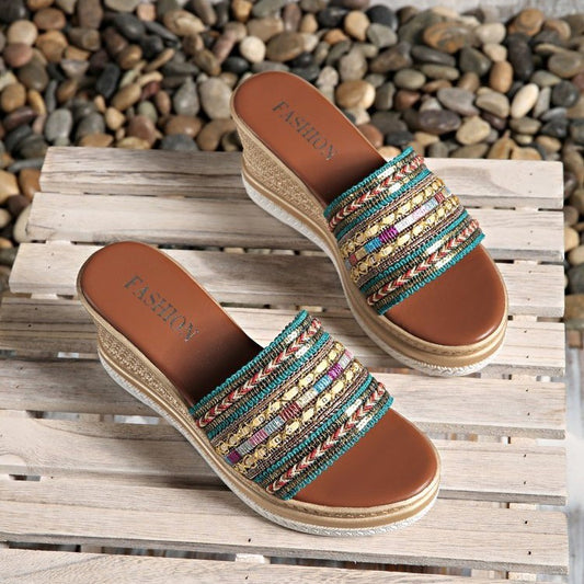 Graceful Orthopedic Sandals for Modern Look