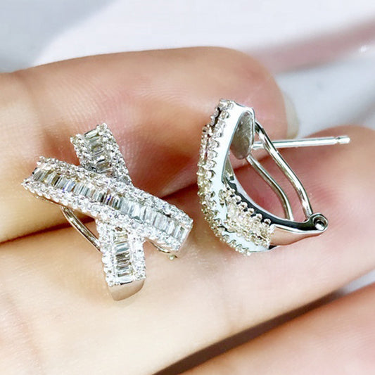 Charming Earring for Any Occasion