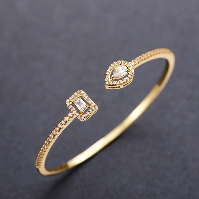 Beautiful Bracelet with Unique Style