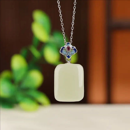 Romantic Silver Pendant for Special Moments