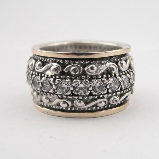 Classic Ring with Timeless Appeal